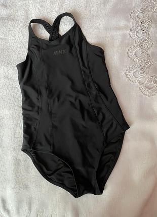 Дитячий суцільний купальник