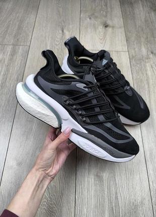 Шикарні adidas alphaboost v1