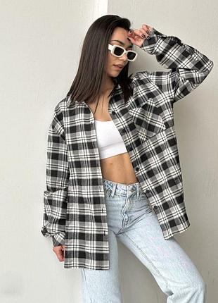 Баєва рубашка в клітинку