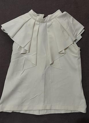 Нарядна майка до свят