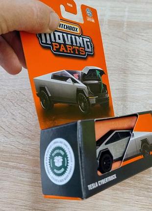 Машинка matchbox tesla cybertruck 3