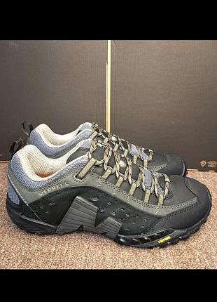 Топові шкіряні кросівки  merrell intercept black j73703