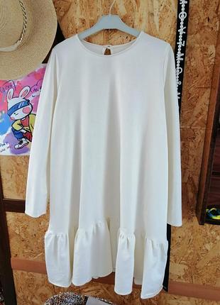 Трикотажне плаття молочного кольору