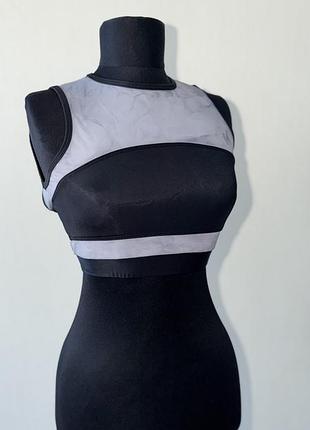 Спортивный топ