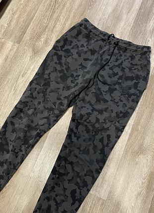 Штани nike tech fleece
