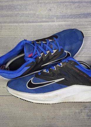 Кроссовки nike quest
