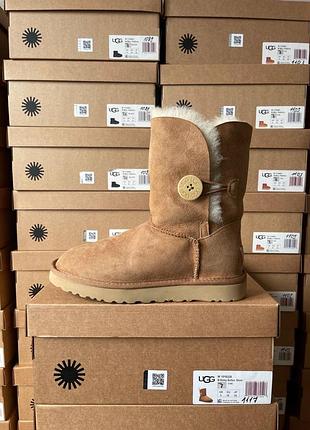 Ugg short bailey button chestnut 8