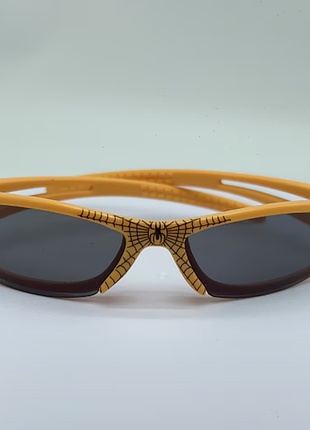 Дитячі сонцезахисні окуляри в стиля "людина павук"