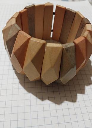 Деревянный браслет, крупный, красивый. бижутерия