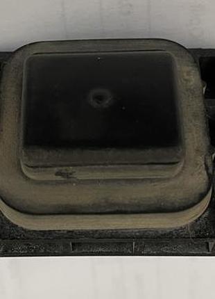 Toyota corolla кнопка крышки багажника 8494512100