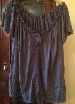 Футболка essence