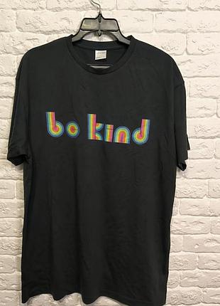 Футболка uneek l