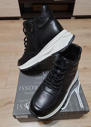 Ботинки спорт женские кожаные черные демисезонные vitto rossi р.38
