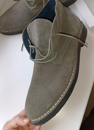 Стильні замшеві дезерти matalan oliva