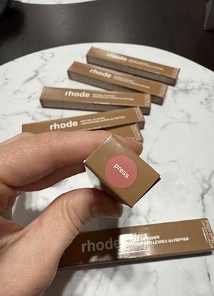 Олівець для губ rhode 3