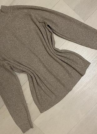 Бежевий светр вільного крою, м’який та теплий, s