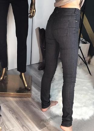 Темно сірі джинси скіні жіночі armani jeans