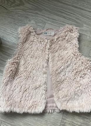 Хутряна жилетка h&m рожева на дівчинку 7-8 років