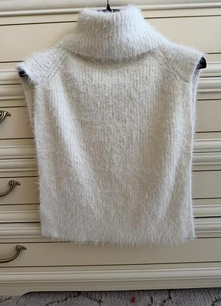 Манішка молочного кольору rita ora