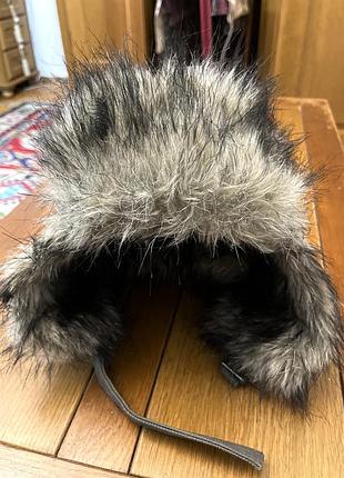 Шапка-авіатор від британського бренду firetrap.