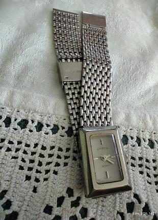 Части с металлическим браслетом под серебро, часы