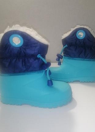 Утепленные сапоги р. 22/23.