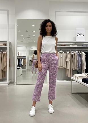 Штани брюки рожеві квітковий принт zara