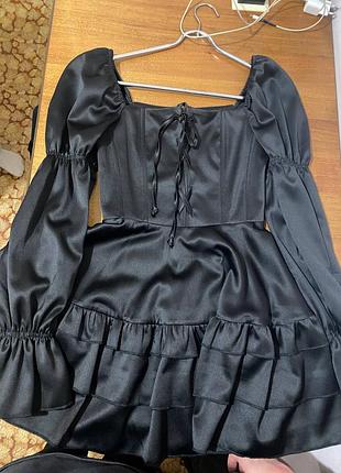 Плаття атласне