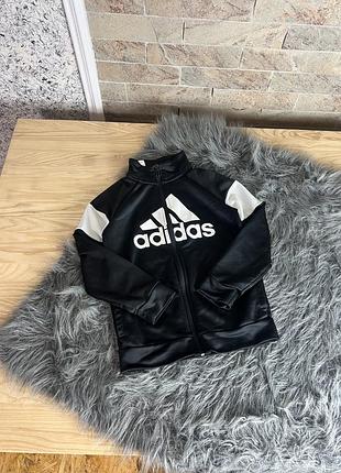 Зіпка адідас