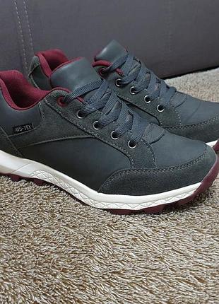 Добротные и качественные кожаные кроссовки от немецкого бренда crane