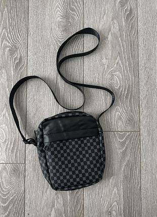 Сумка через плече