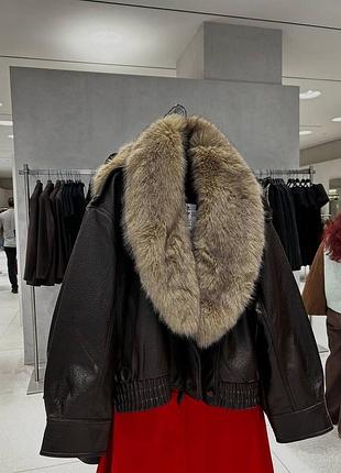 Жіноча коричнева шкіряна дублянка зимова зара