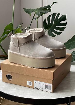 Женские угги из натурального меха ugg ultra mini platform light grey