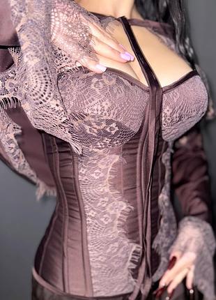 Корсет і балеро комплект у шоколадному кольорі з ніжним мереживом шантільє, корсет максимально моделюючий фігуру на поролонових чашках з пушапом