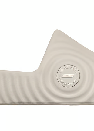 Женские шлепанцы skechers / бежевые шлепанцы skechers