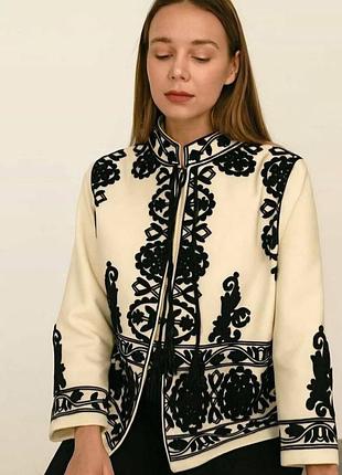Жакет вишиванка
