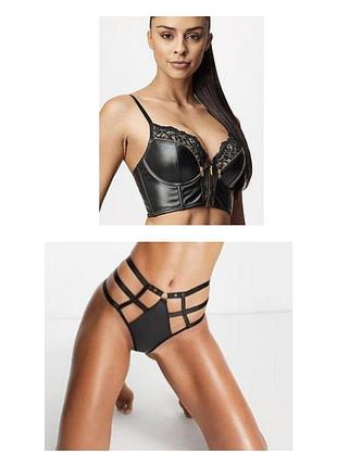 Розкішний жіночий комплект еротичної білизни