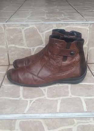 Жіночі зимові шкіряні черевики paul green.