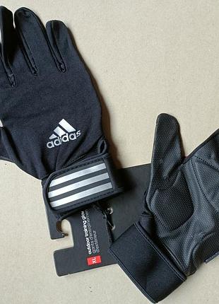 Перчатки для спорта adidas. новые с дефектом. размер xl