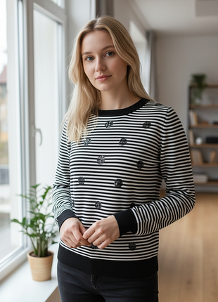 Пуловер в дрібну смужку в складі вовна