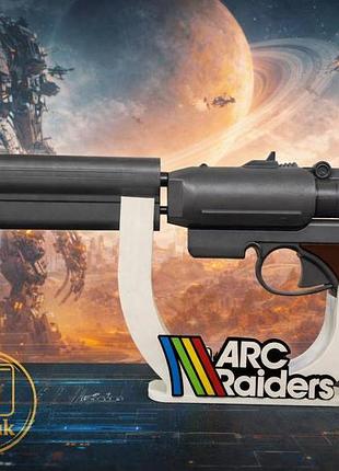 Arc raiders — ексклюзивний колекційний пістолет з підставкою premium fan art