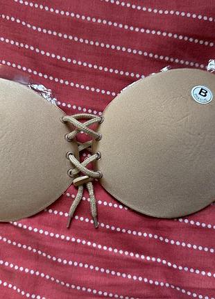 Бюстгальтер невидимка на клейкій основі