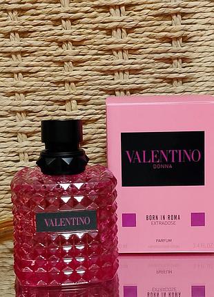 Born in roma extradose donna valentino, розпив оигінал