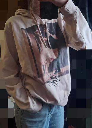 Нежно розовое худи