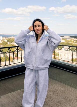 Жіночий спортивний костюм оверсайз