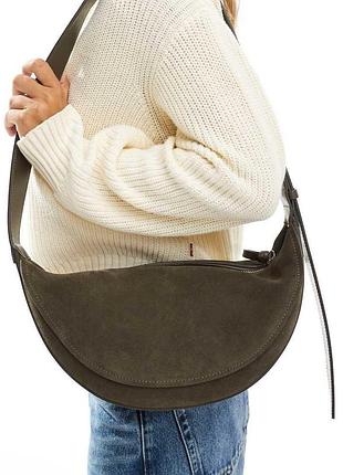 & other stories зелена хакі замшева сумка півмісяць