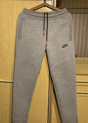 Спортивні трикотажні штани на флісі, джогери nike vintage.оригінал.