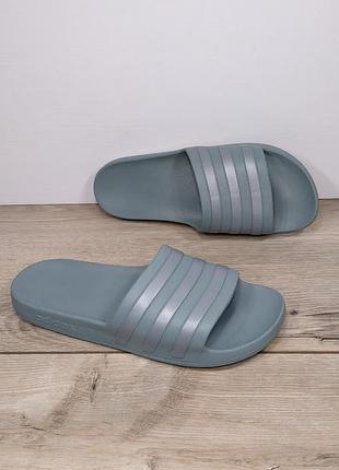 Шлепки adidas 44р