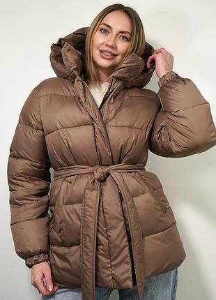 Зимова куртка пуховик з поясом коричнева xs