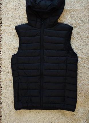 Тепла але легенька тоненька жилетка / безрукавка на хлопчика (можна і для дівчинки) від h&m